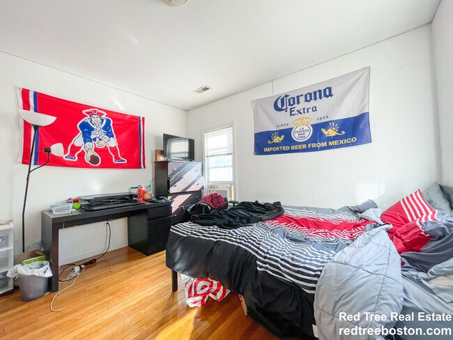 Photo - 28 Linden St Unit 1