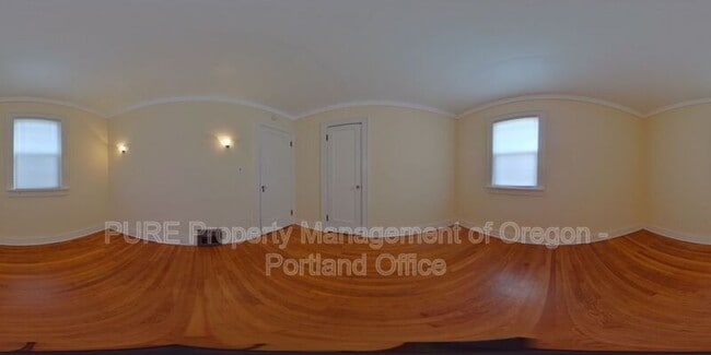 Photo - 2411 SE Madison St