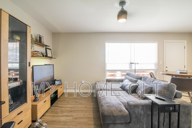 Photo - 4605 Coronado Dr