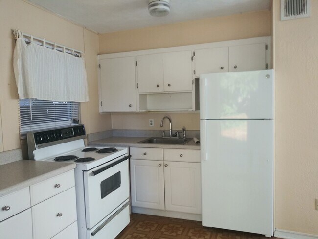 Photo - 605 S Summerlin Ave