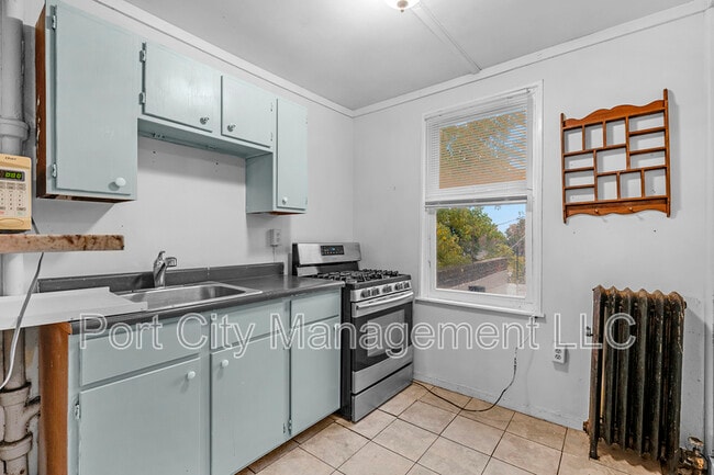 Photo - 4032 Roland Ave