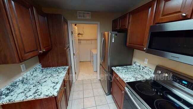 Photo - 3049 Westminster Dr