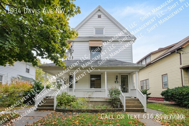 Building Photo - 1034 Davis Ave NW Unit 2