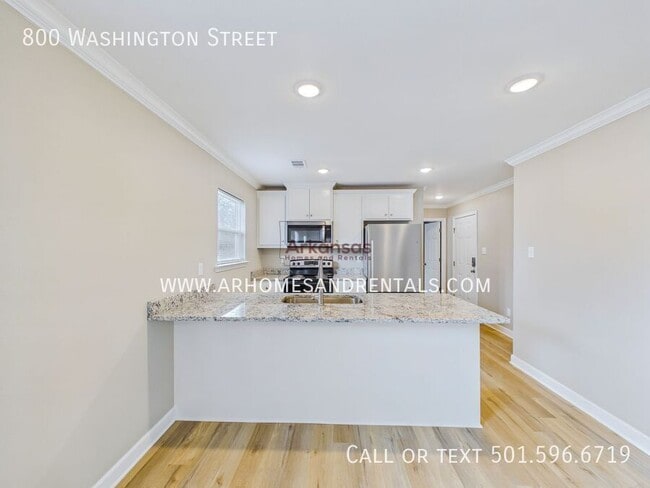 Photo - 800 Washington St