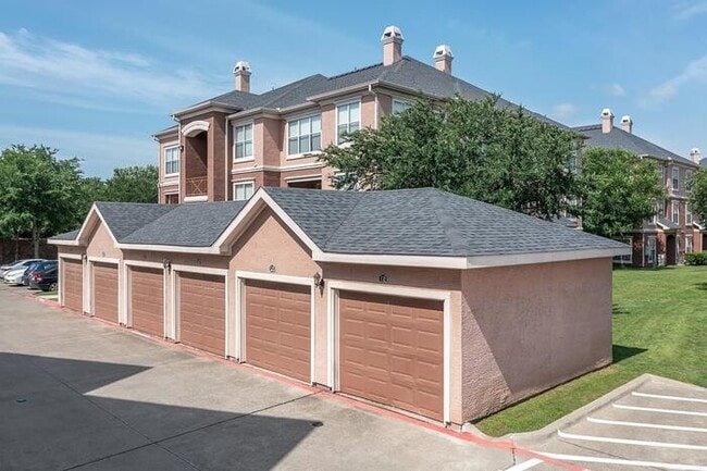 Photo - 645 N Town E Blvd Unidad b1