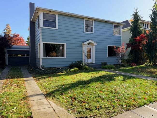 Photo - Located in the Historic District! 3+ beds,...