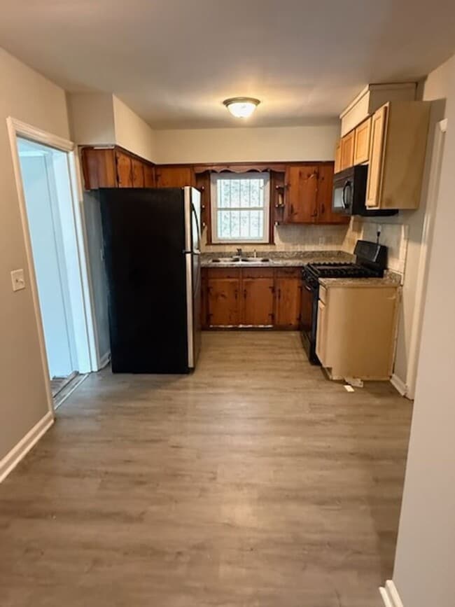 Photo - 246 Robert E Lee Dr