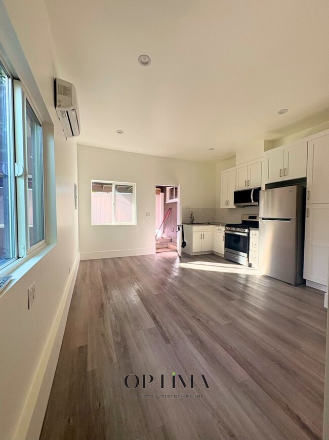 Photo - Private Studio Home in Lake Balboa