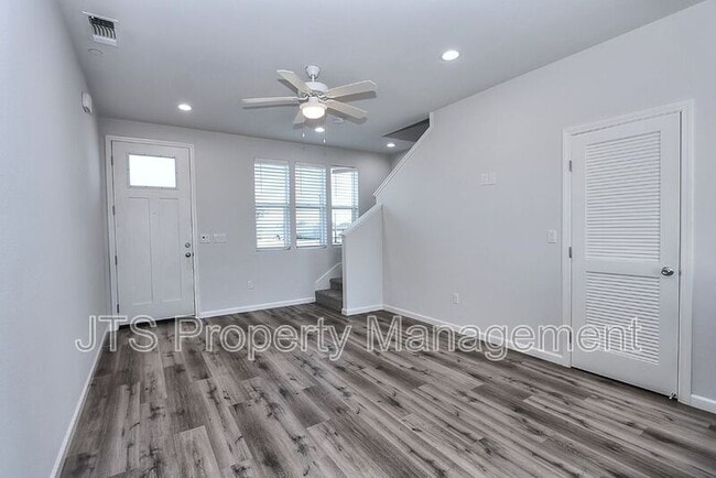 Photo - 5 Oak Manor Way