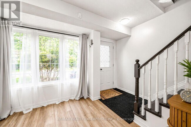 Photo - 818 Buttonbush Ct