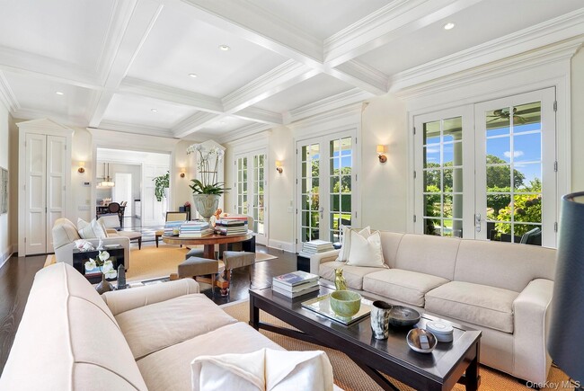 Photo - 10 Horse Meadow Ln