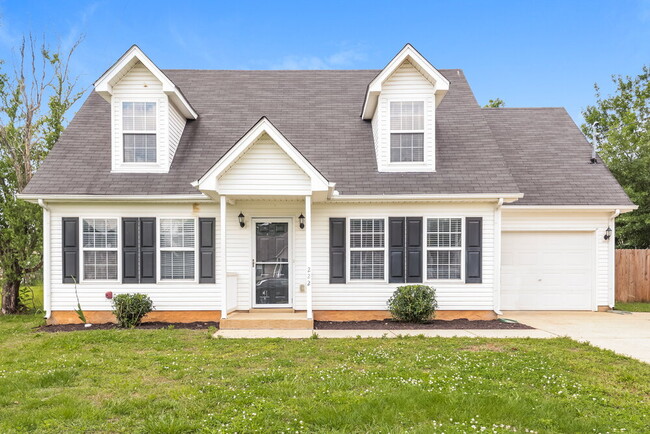 Building Photo - 222 Hermitage Dr