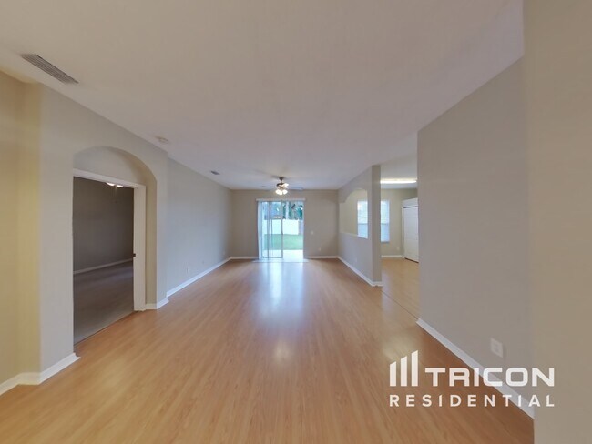 Photo - 10243 Goldenbrook Way