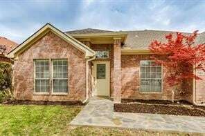 Photo - 1703 Nightingale Ln