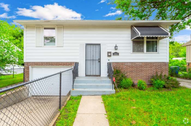 Building Photo - 13223 S Rhodes Ave Rental