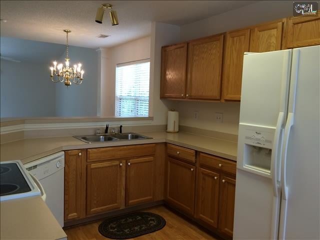 Photo - 144 Huntington Cir