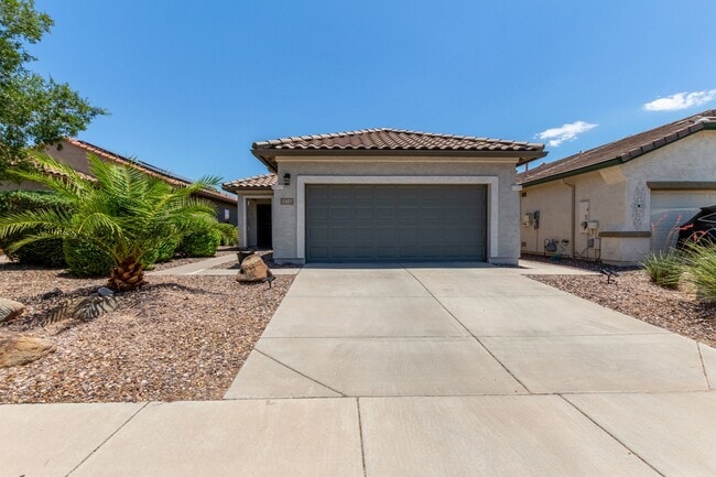 Modern Desert Retreat in Anthem at Merrill... - Modern Desert Retreat in Anthem at Merrill... House