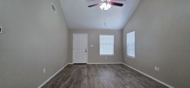523 Clearfield Dr