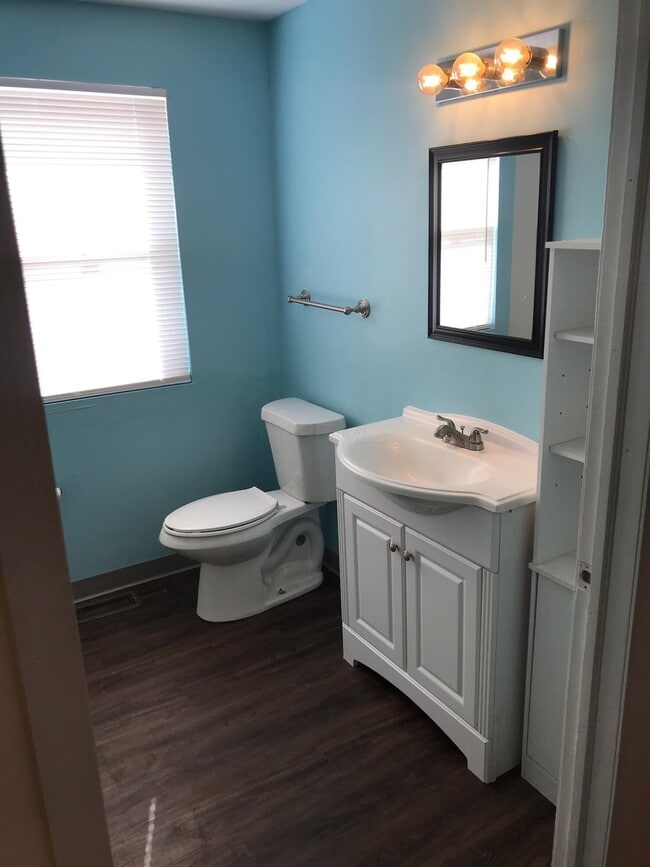 Photo - 98 Buckeye Cir