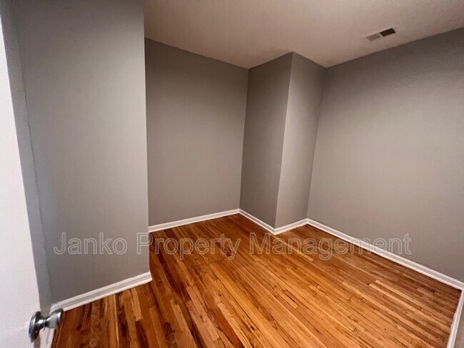 Photo - 3725 W Grand Ave Unit 3s