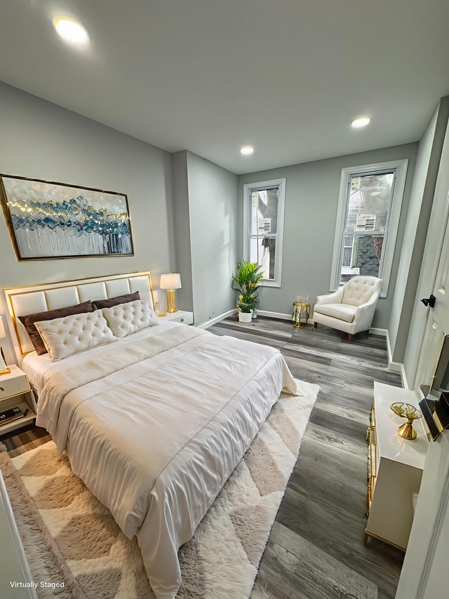 Photo - 2755 N Dover St