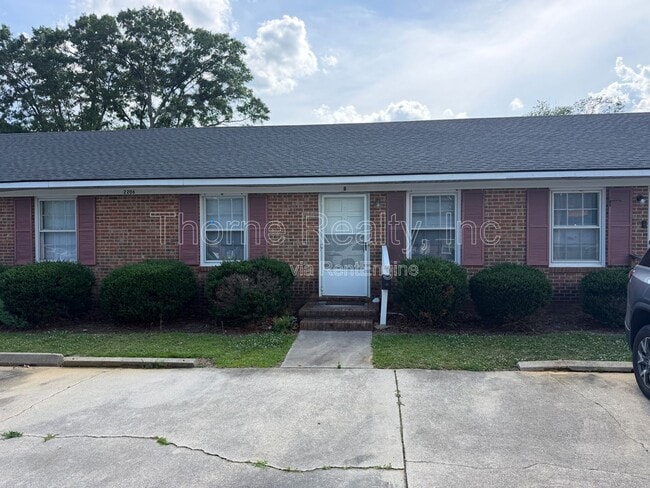 Building Photo - 2206 Candlewood Dr SW Unit B