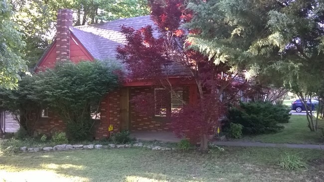 Photo - 1445 E 33rd St S