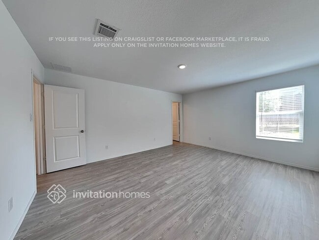 Photo - 164 Parish Ln