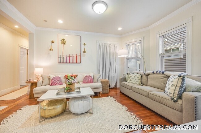 Photo - 12 Taft St Unit 3