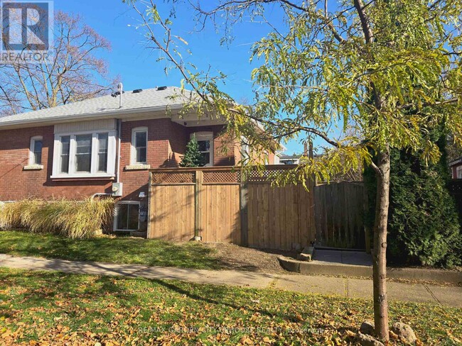 Photo - 168 Russell Ave