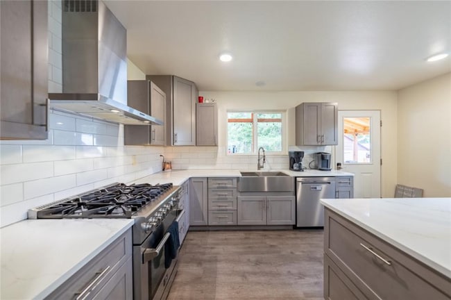 Photo - 568 Dome Mountain Ave