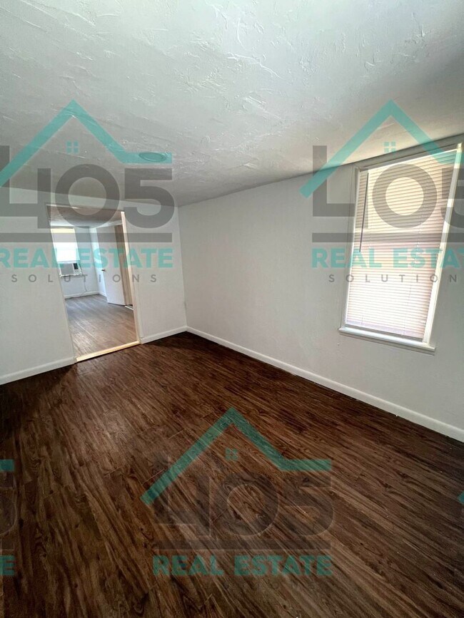 2125 SW 26th St Unit B