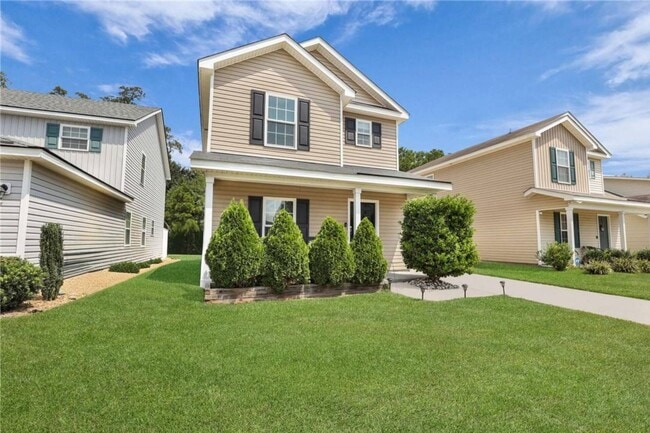 Photo - Modern 4 Bedroom South Savannah Home with ...