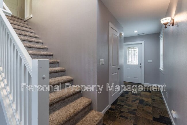 Photo - 1710 E 31st St