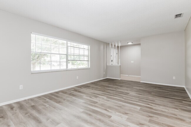 Photo - 4730 Mesa Verde Dr House