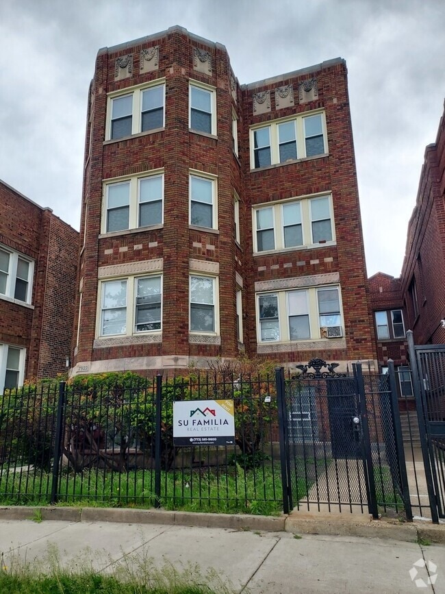Building Photo - 7922 S Marshfield Ave Rental