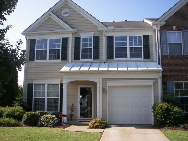 Greer, 3BD/2.5BA, 1600+/-SF - Greer, 3BD/2.5BA, 1600+/-SF Casa