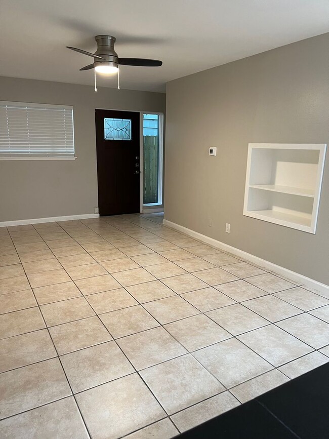 Photo - Available NOW  - 2 story 2 Bed 1 Bath - 2 ...