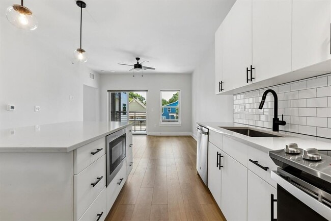 Photo - 3101 Govalle Ave Unit 212