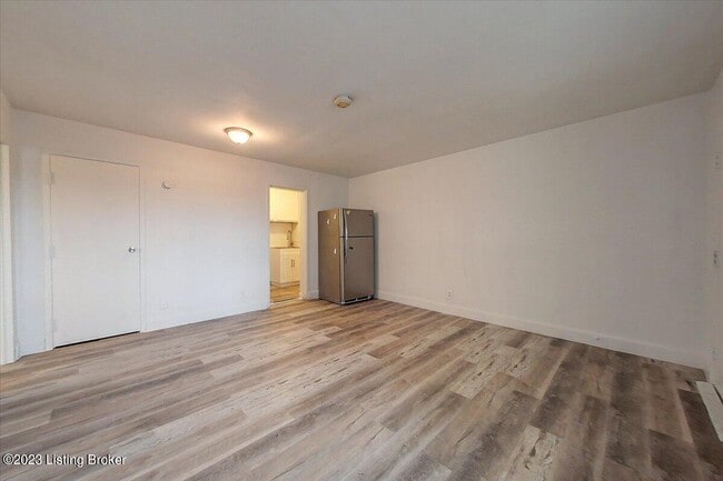 Photo - 3320 Bardstown Rd Unit APT V17