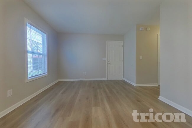 Photo - 403 Parkstone Ct