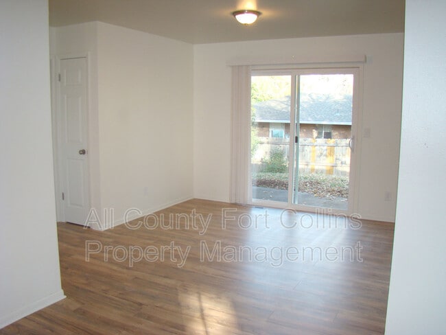 Photo - 1108 Baker St Unidad A