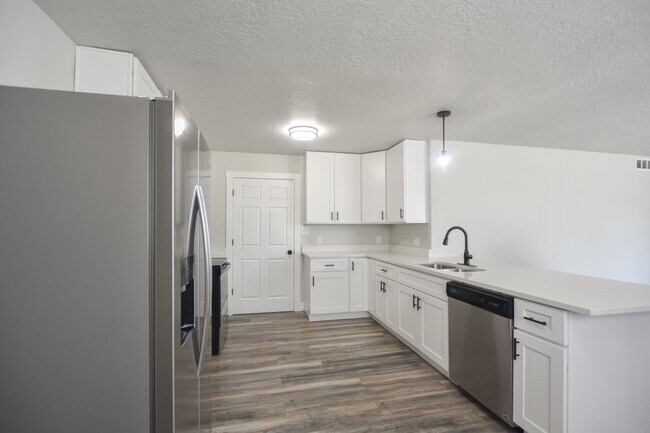 Photo - 5155 S 4660 W