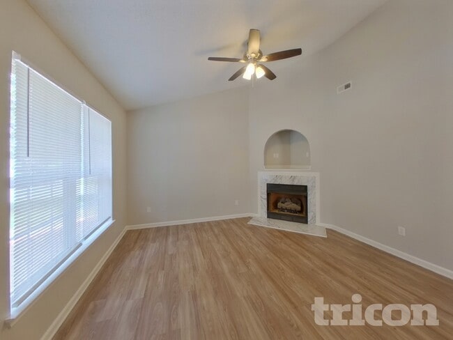 Photo - 1903 Duke Adam St