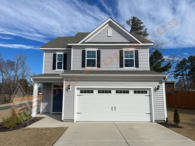 Beautiful 3 Bedroom 2-Car Garage Home w/Lo... - Beautiful 3 Bedroom 2-Car Garage Home w/Lo...