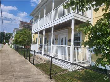 Building Photo - 511-511 Pond St Rental