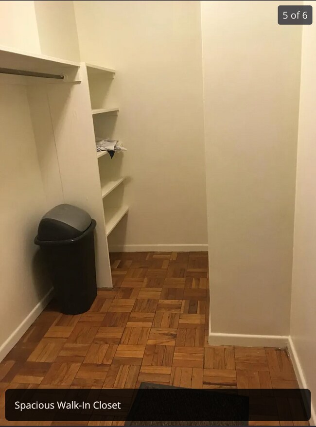 Spacious Closet - 950 25th St NW Unit 801S