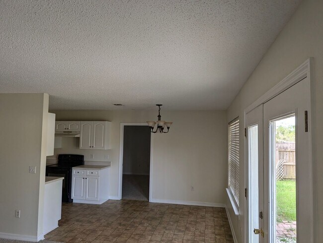 Photo - Home is Ready! Taking applications.