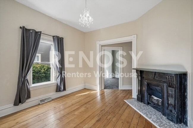 Photo - 715 Sims Ave