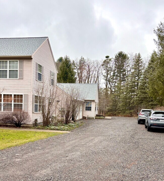 Photo - 402 Warren Rd Unit Apt 2